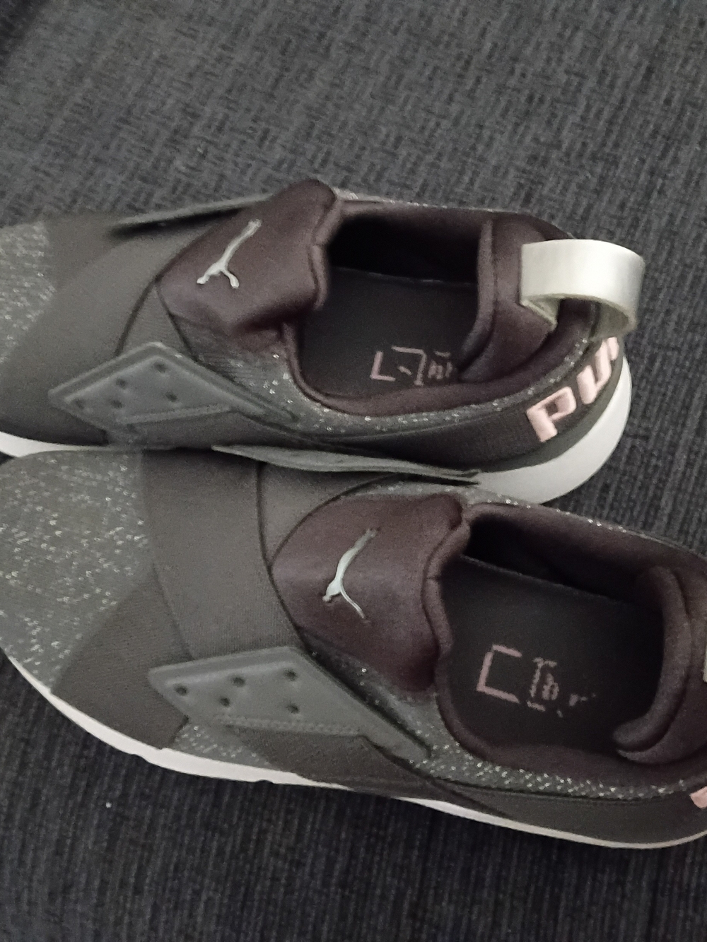 Puma Woman's Gray and Pink Slip-On Sneakers